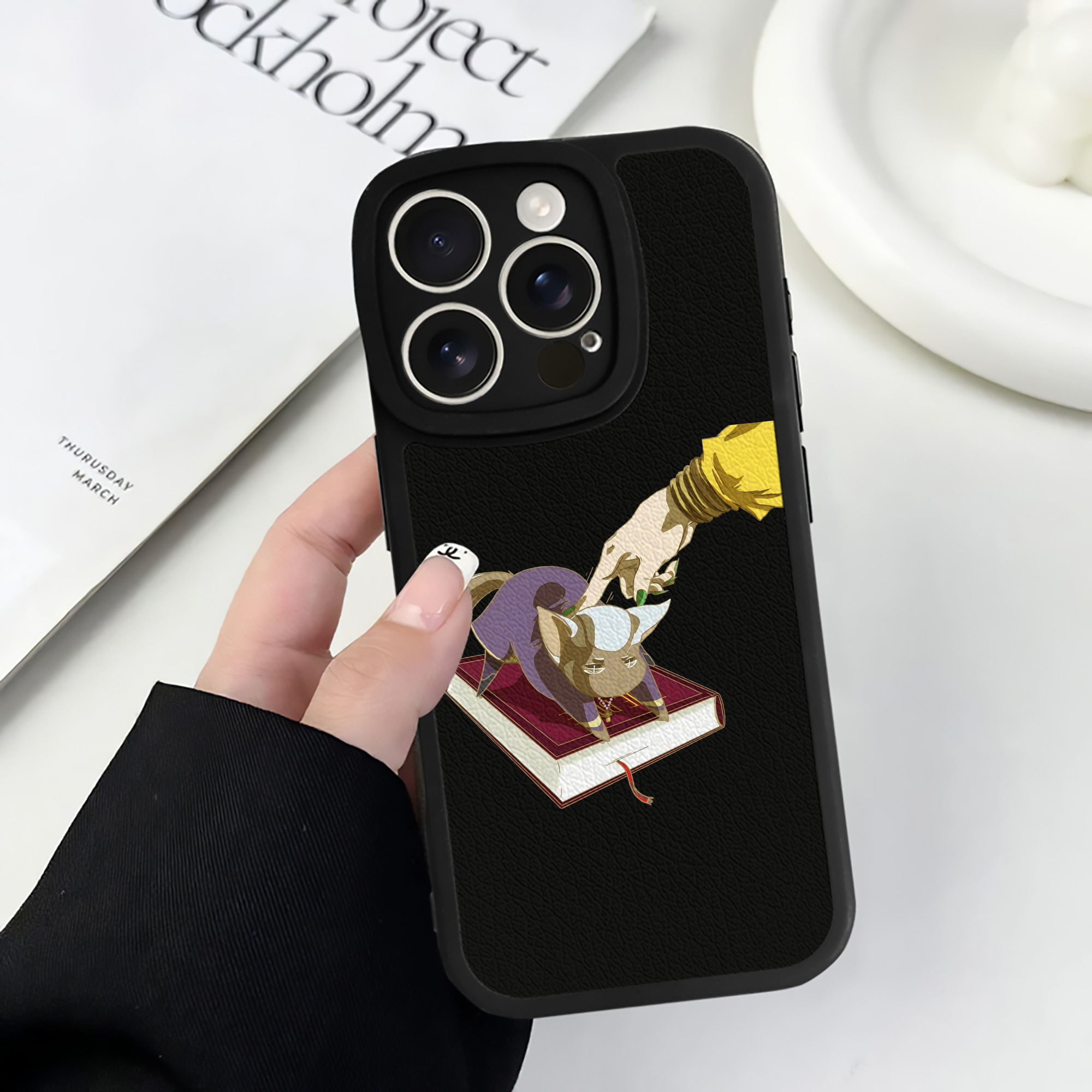 （画像用） ジョジョの奇妙な冒険 JoJo's Bizarre Adventure 【iPhone 16シリーズ対応】シリコンスマホケース（レザー調） 材質：シリコン
